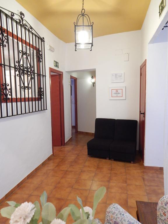 Hostal Arias Siviglia Esterno foto