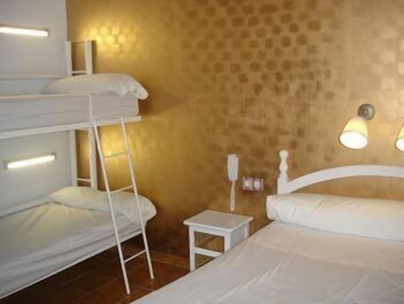 Hostal Arias Siviglia Esterno foto