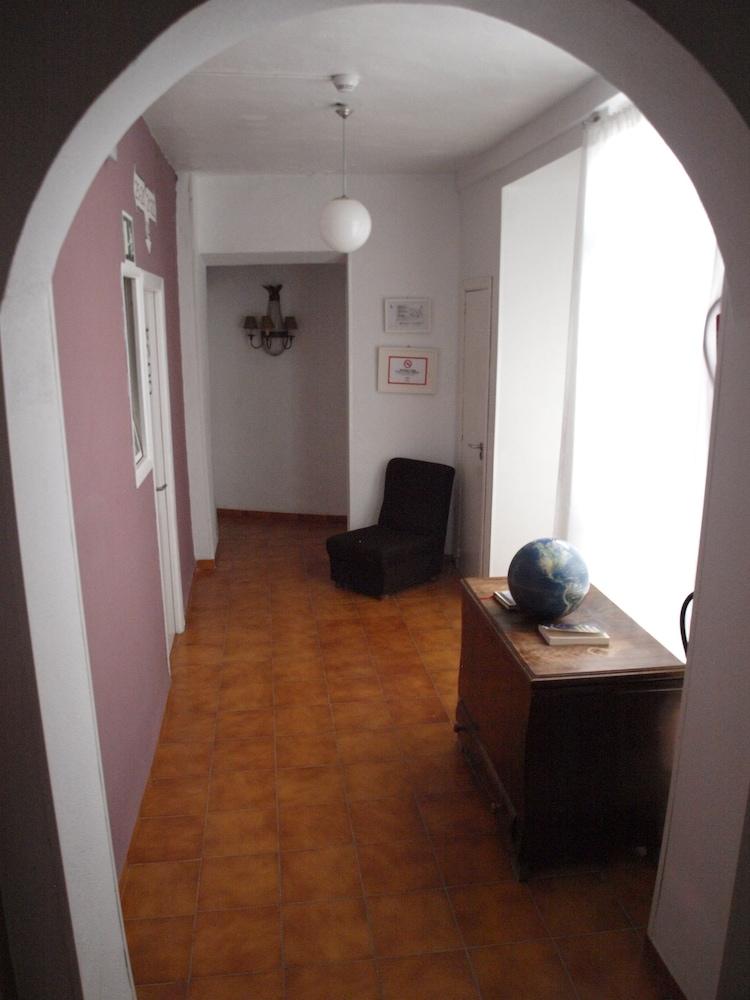 Hostal Arias Siviglia Esterno foto