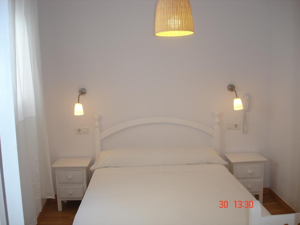 Hostal Arias Siviglia Esterno foto