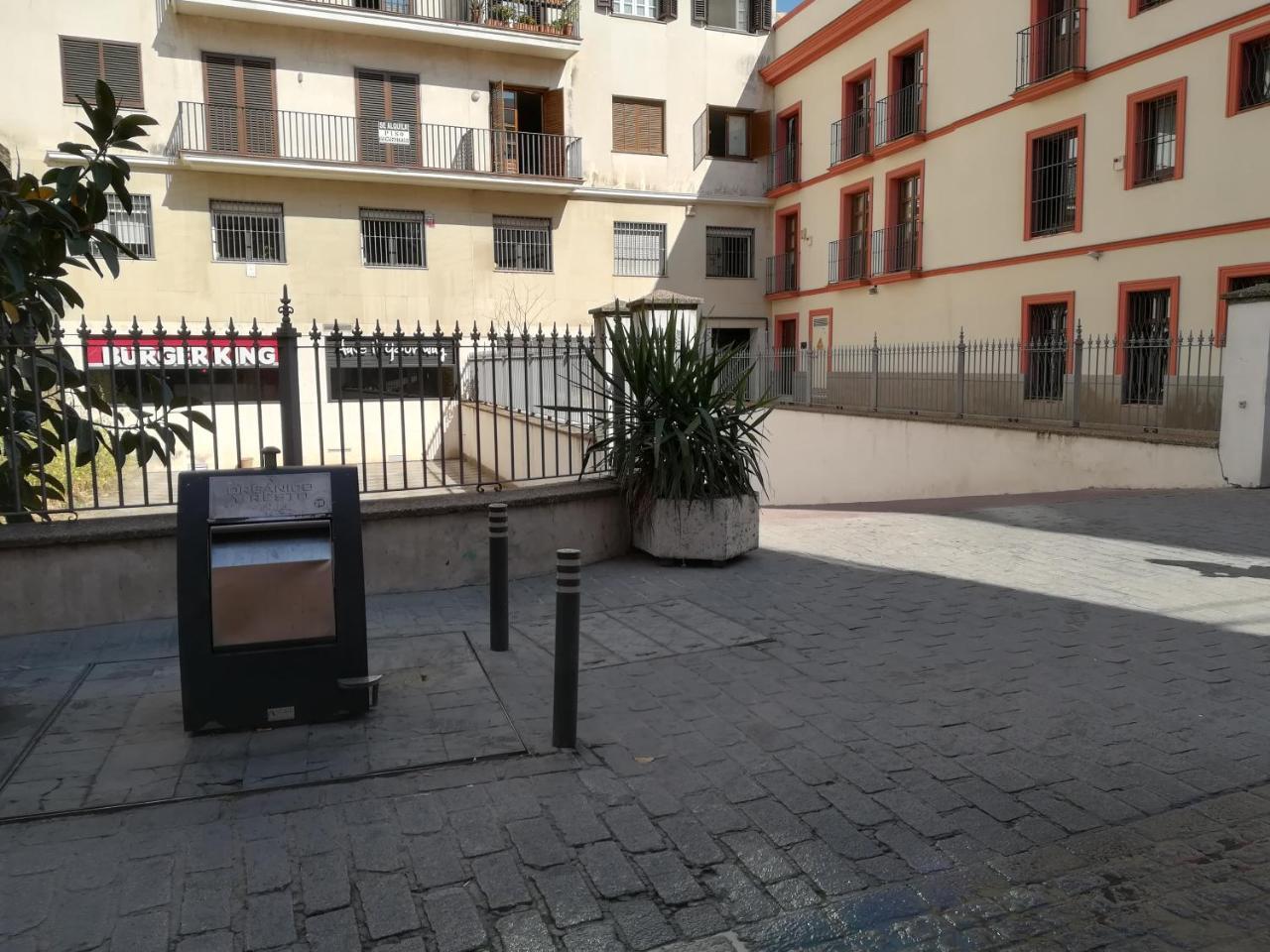 Hostal Arias Siviglia Esterno foto